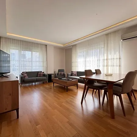 Palladium , Very Close To Baghdad Boulevard, Ideal For Families 이스탄불