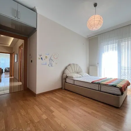 Palladium , Very Close To Baghdad Boulevard, Ideal For Families イスタンブール