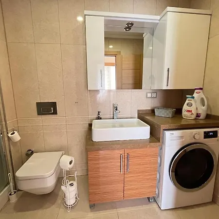 Palladium , Very Close To Baghdad Boulevard, Ideal For Families Isztambul